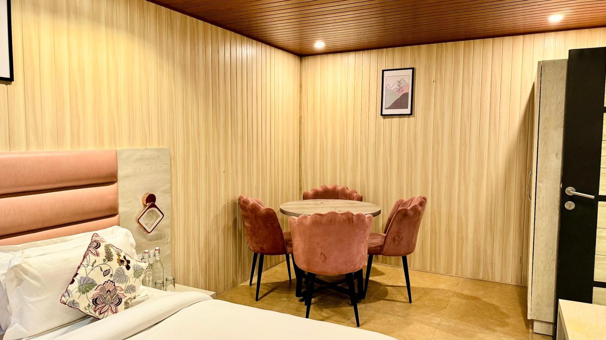 Hotel Pride Inn - 800 Mts From Mall Road موسوري المظهر الخارجي الصورة