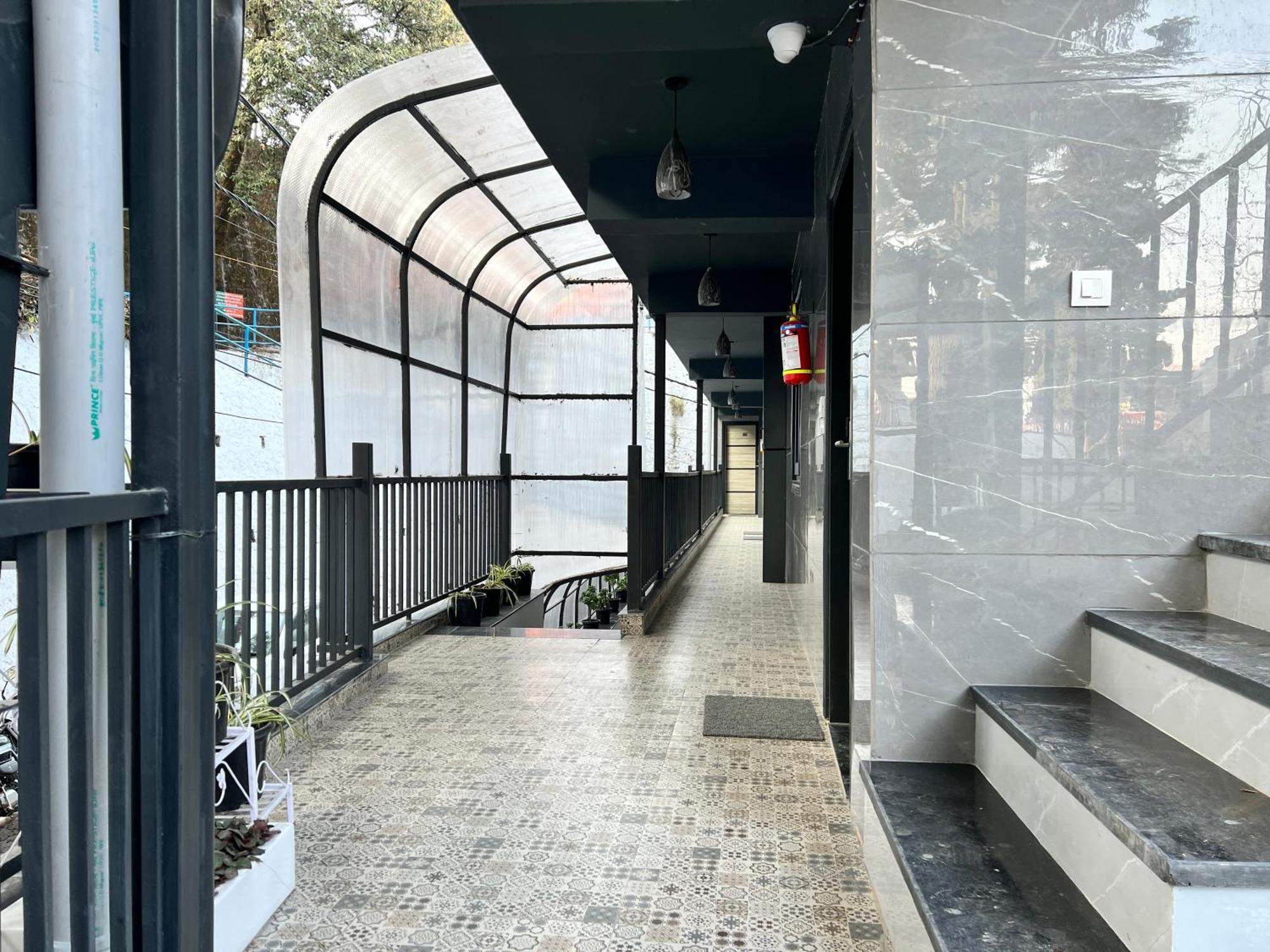 Hotel Pride Inn - 800 Mts From Mall Road موسوري المظهر الخارجي الصورة